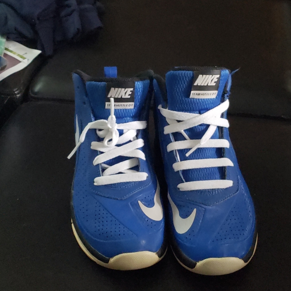 Boys Royal blue nike sneakers
